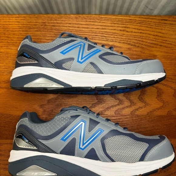 New Balance 1540v3 Mens Running Shoes Grey Navy Blue M1540MB3 Size 7.5 USA - Picture 3 of 5